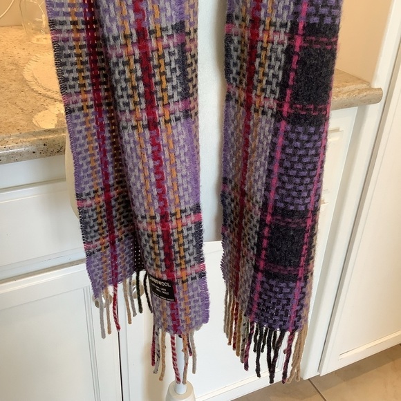 Italian Lambswool Plaid Scarf - Picture 3 of 6